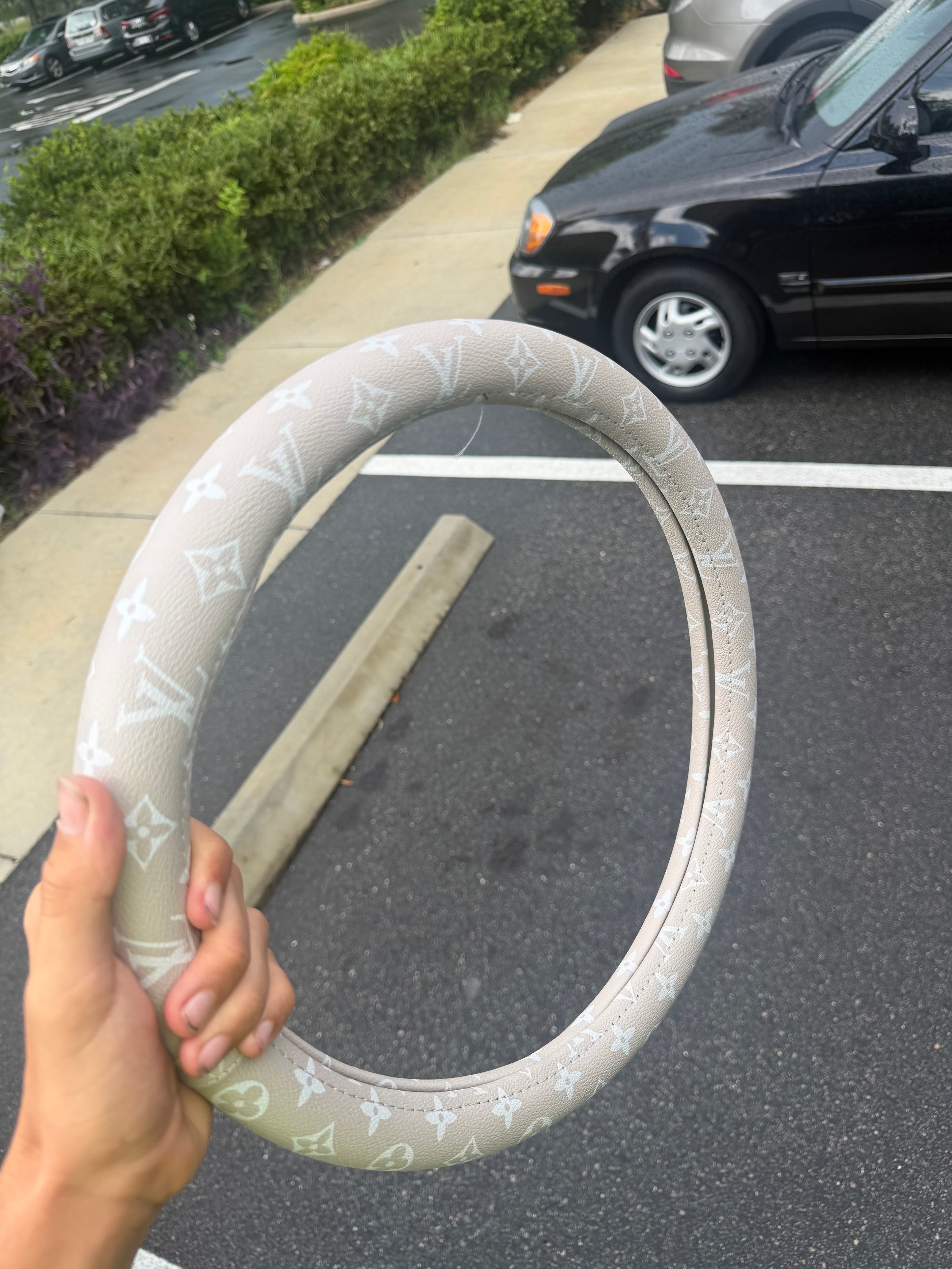 LV Steering Wheel Covers